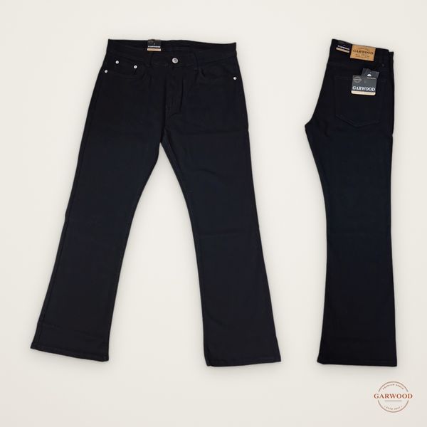 Ultra Black Bootcut jeans